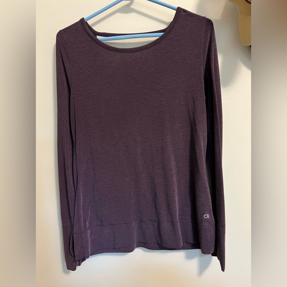 Gap fit long sleeve top